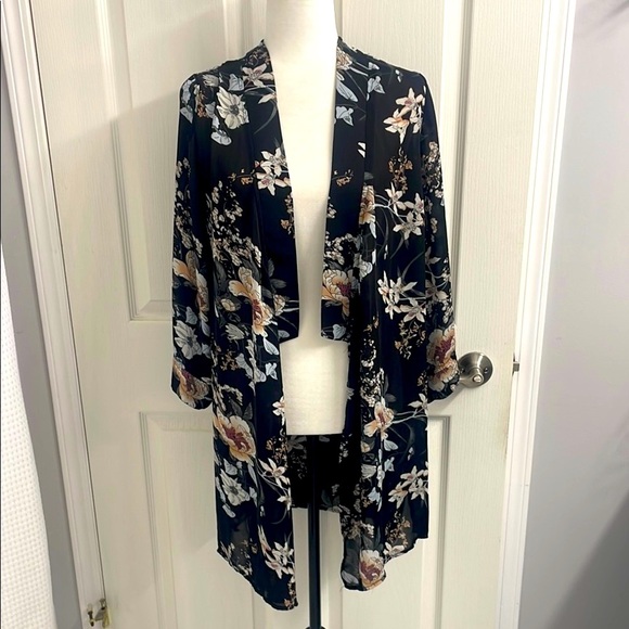 Tahari Floral Black Kimono Swim Coverup Bohemian Floral Duster Size SM - Picture 1 of 12